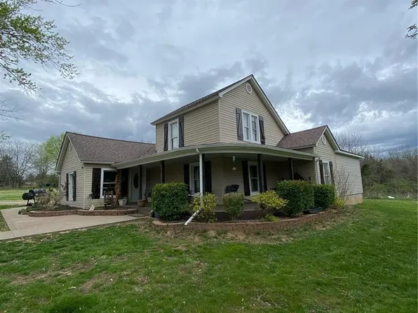 3967 Kings Rd, Bismarck, MO 63624