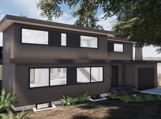 6912 Marine Dr, West Vancouver, BC V7W2N6