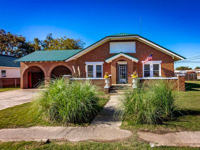 204 SE 3rd St, England, AR, 72046