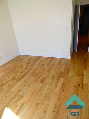 Rented by EXR | media 21