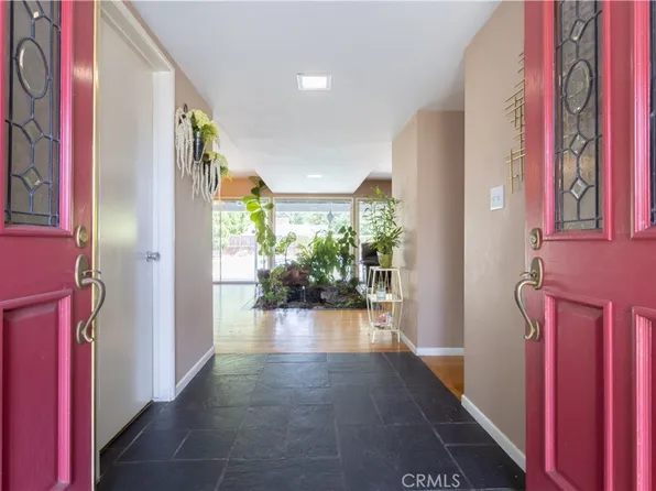 8618 Shirley Ave, Northridge, CA 91324