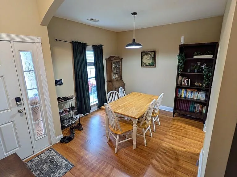 1228 Peacock Trl — Photo 7