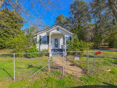 109 S Butler Ave, Calhoun Falls, SC, 29628
