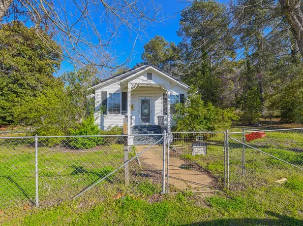 109 S Butler Ave, Calhoun Falls, SC 29628