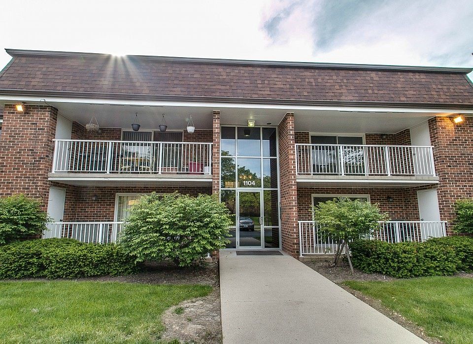 1st image of 1104 Westover Ln Unit 1B