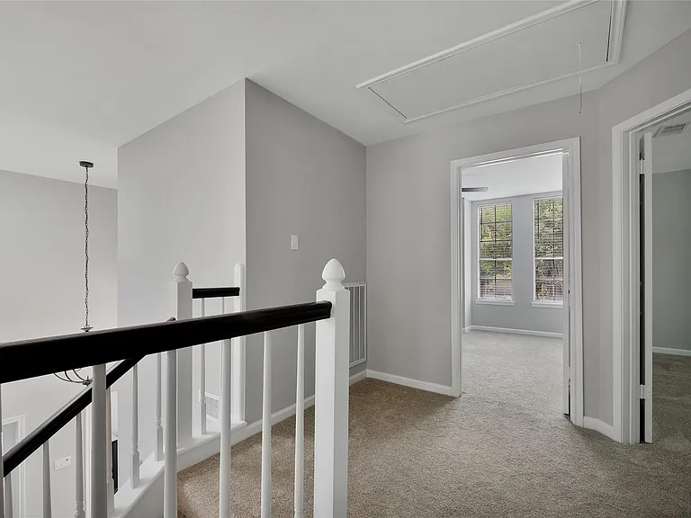35 Cornerbrook Pl — Photo 33