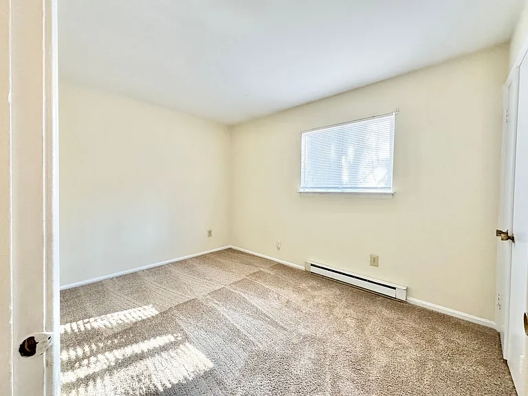 609 Tipperary Dr — Photo 11