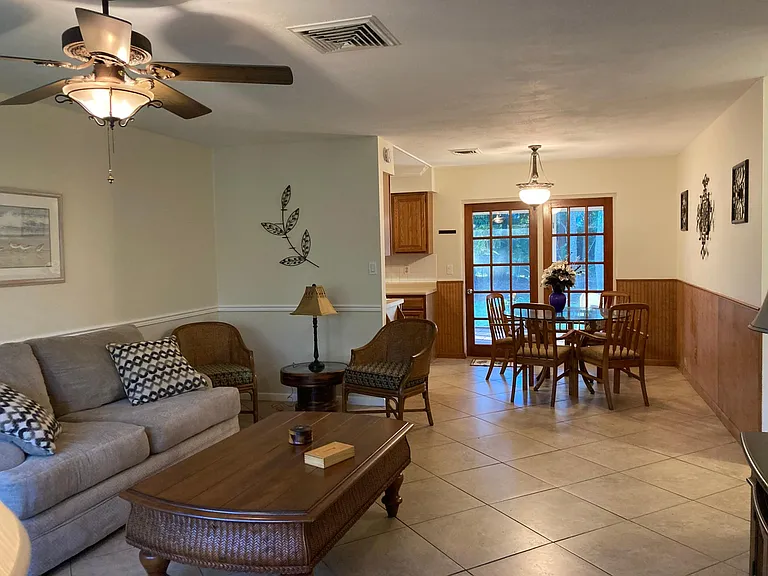 4300 Gail Blvd — Photo 19