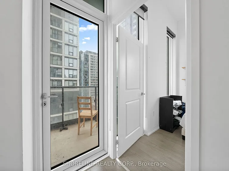 251 Jarvis St #2001 — Photo 16