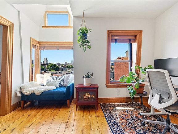 3rd image of 43 Russell St #3