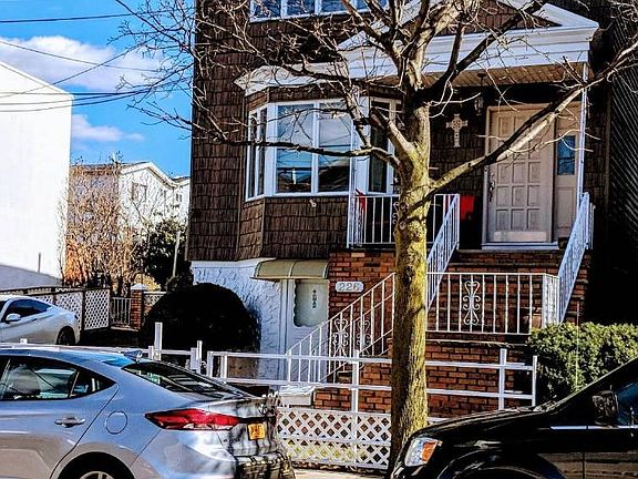 2nd image of 226 Clifton Ave