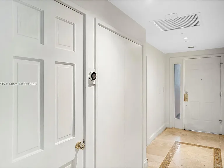 19237 Fisher Island Dr #19237 — Photo 4