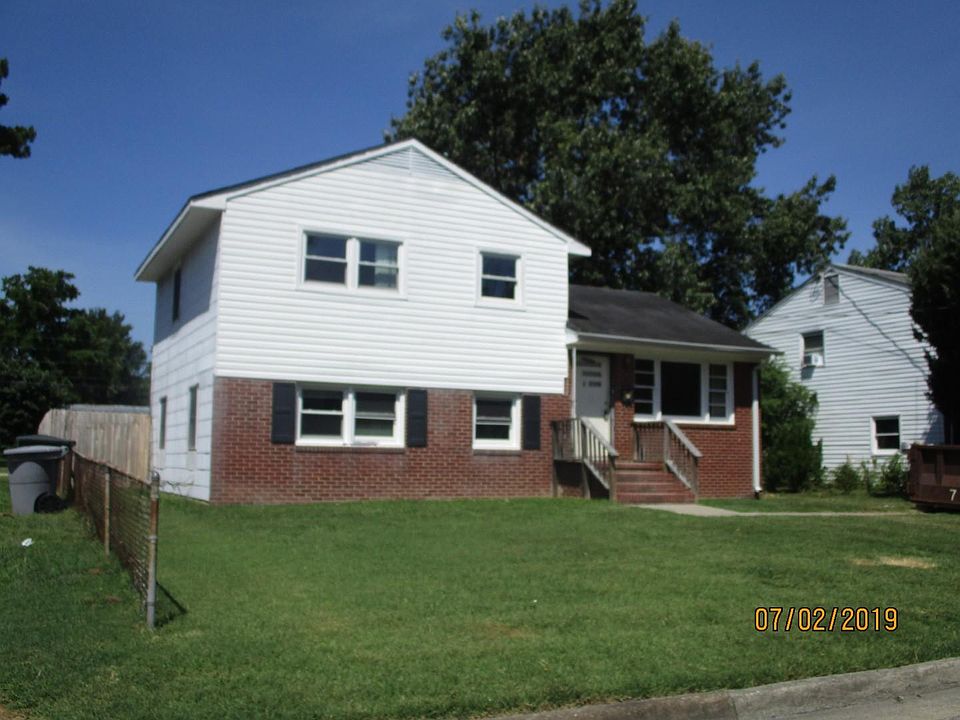 1st image of 21 Briarwood Dr