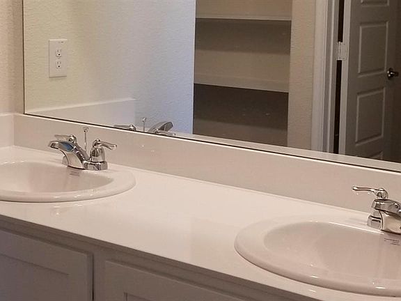 4th image of 316 Burr Ln