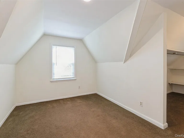 11 Deauville Pkwy — Photo 17