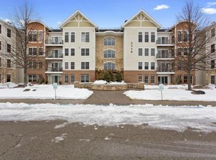 3110 N Chestnut St UNIT 108, Chaska, MN 55318