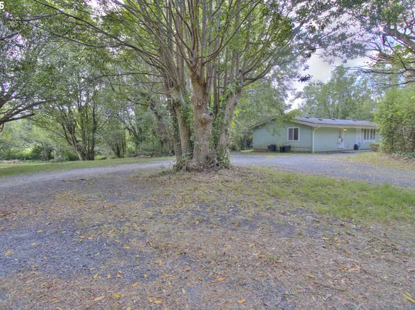 95110 N Bank Rogue River Rd, Gold Beach, OR 97444