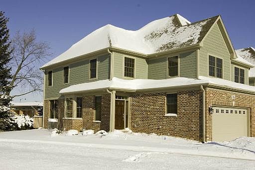 1st image of 712 Kingsbrook Glen 0