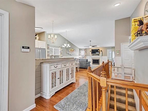 2nd image of 6039 Southcrest Way
