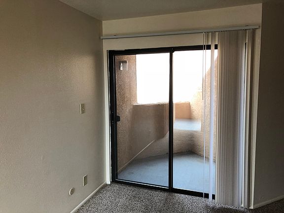 4th image of 815 Coal Ave SW APT 40