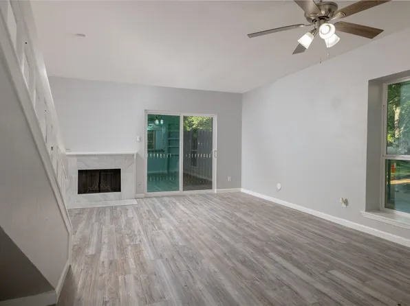 2100 Park Willow Ln APT D, Arlington, TX 76011