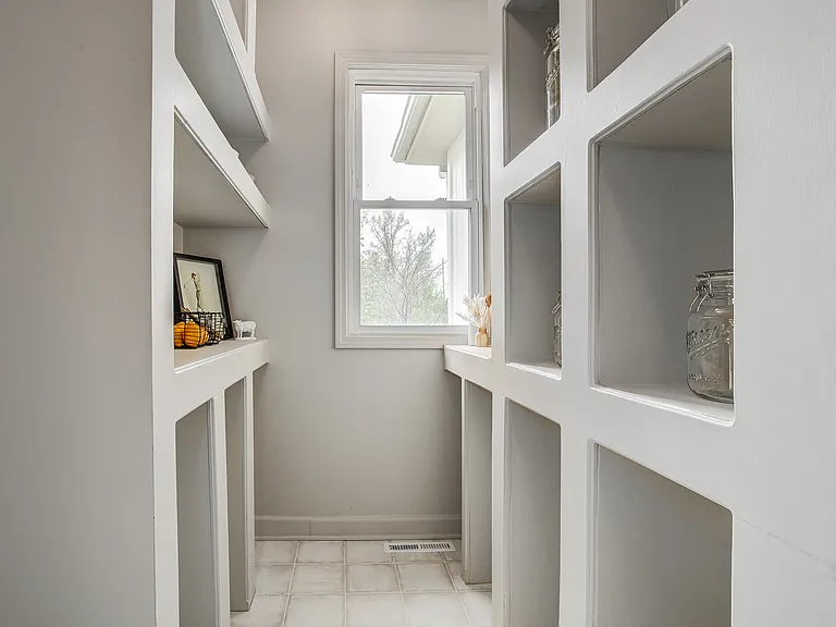 101 SW View High Dr — Photo 45
