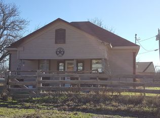 102 Oakdale St, Perrin, TX 76486