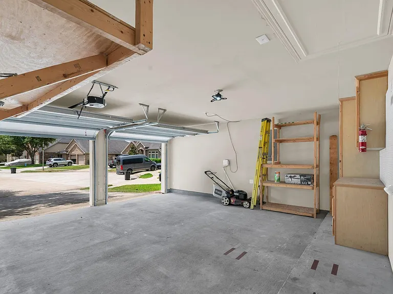 12938 Buchanan Oaks Ln — Photo 38