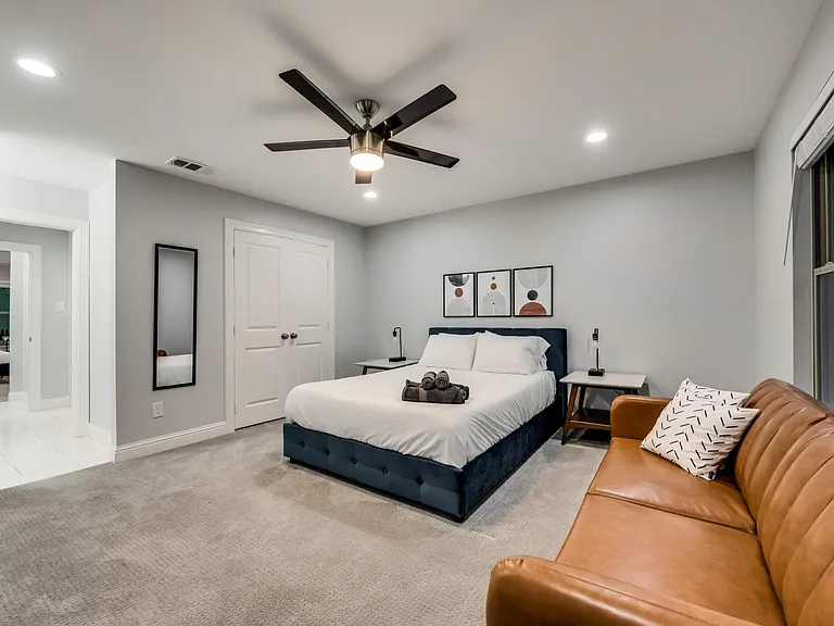 987 Little Den Dr — Photo 42