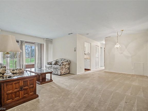 2nd image of 3066 Kent Rd APT 112