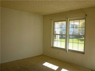 2nd image of 1606 Marborough Ln