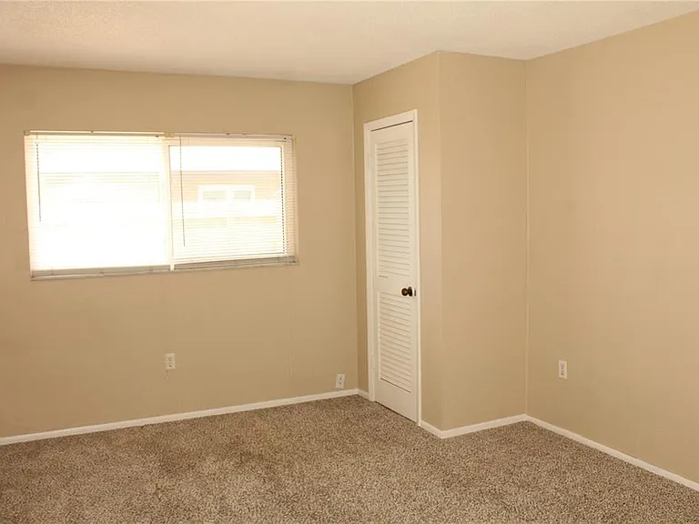 4215 18th Avenue Dr W — Photo 46