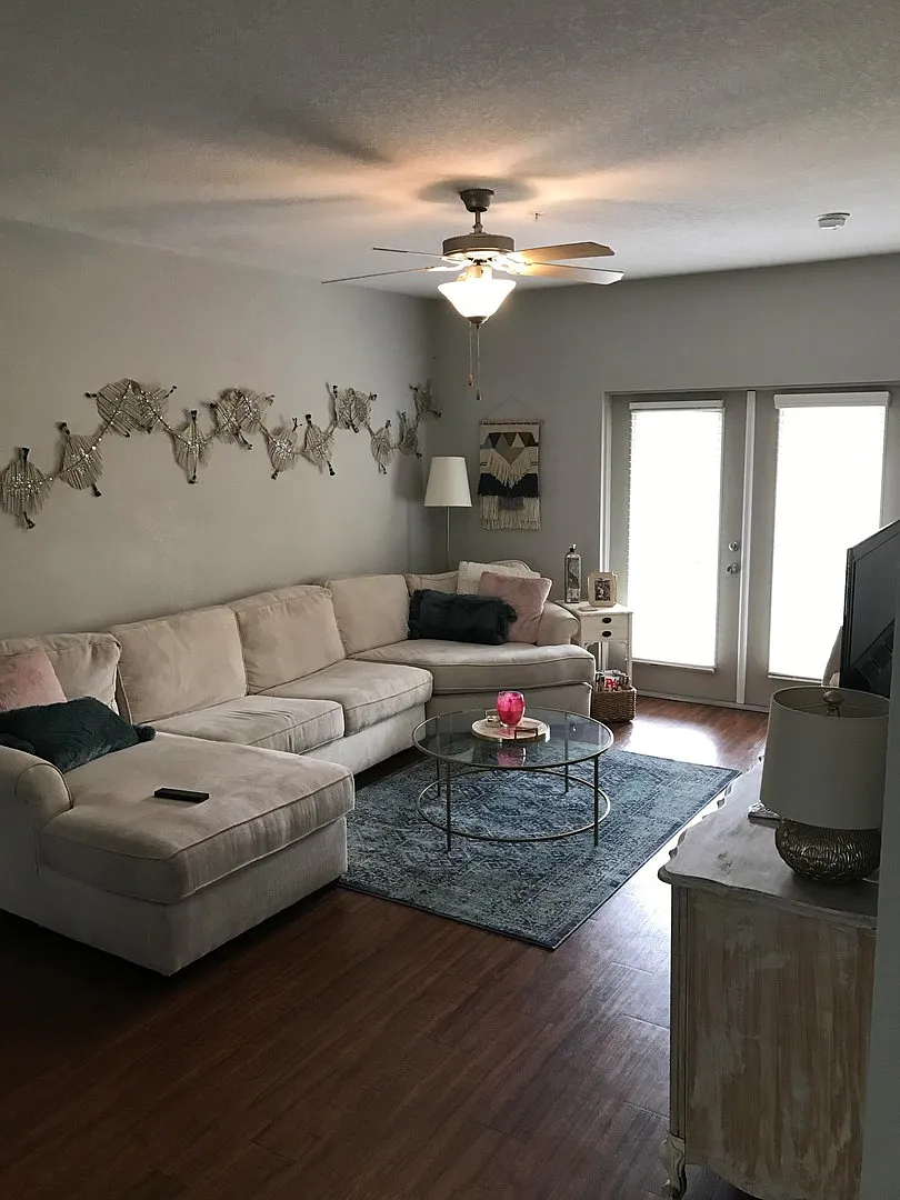 Horatio Place — Photo 3