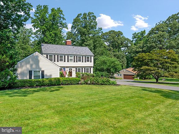 5th image of 994 Bayberry Dr