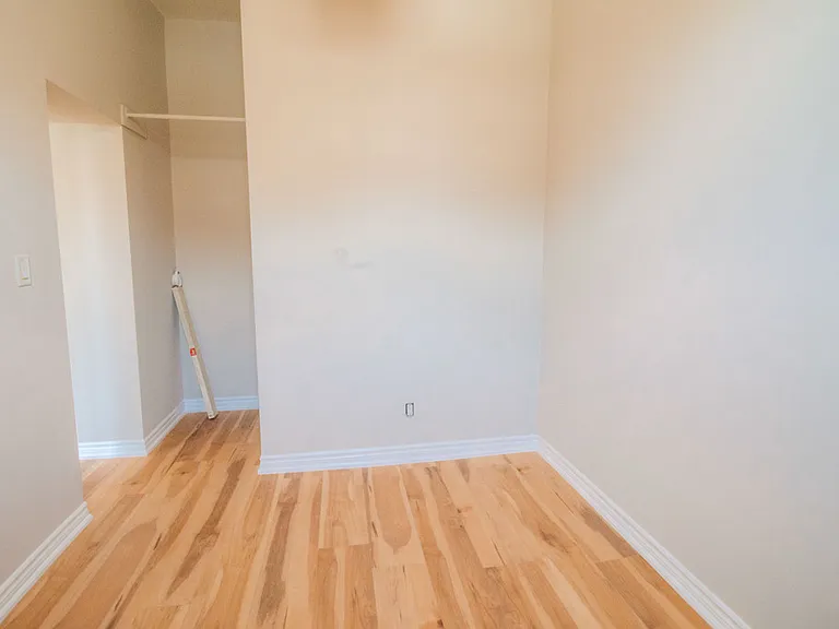 241 Gibson Ave #2 — Photo 9