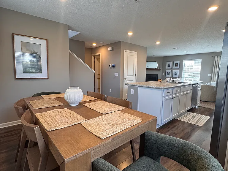 7561 Woods Edge Blvd — Photo 13