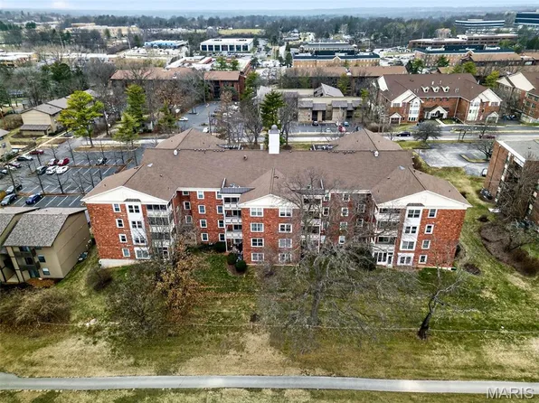 526 Sarah Ln APT 26, Saint Louis, MO 63141