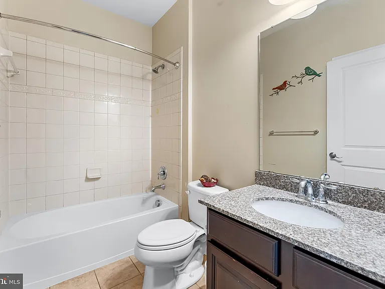 3218 Vogel Rd — Photo 19