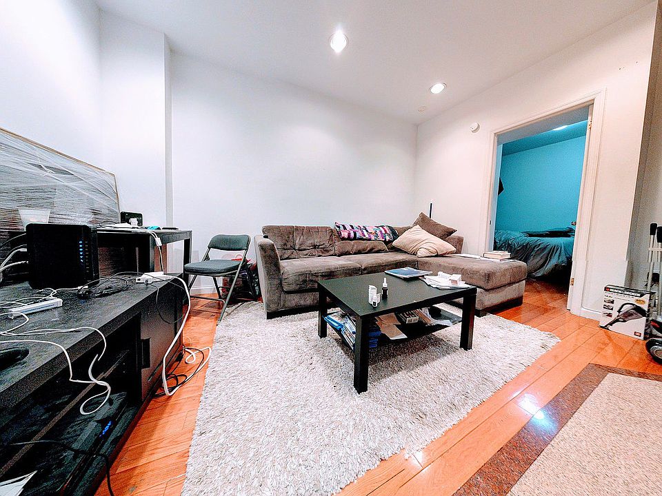 1st image of 214 1st Ave APT 5
