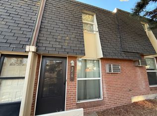 5816 S Pearl St, Centennial, CO 80121