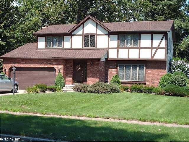 1st image of 27 Adel Ln