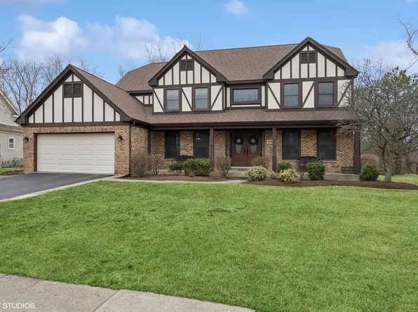 290 Ambria Dr, Mundelein, IL 60060