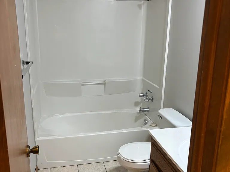 3325 S Danbury Ave — Photo 9