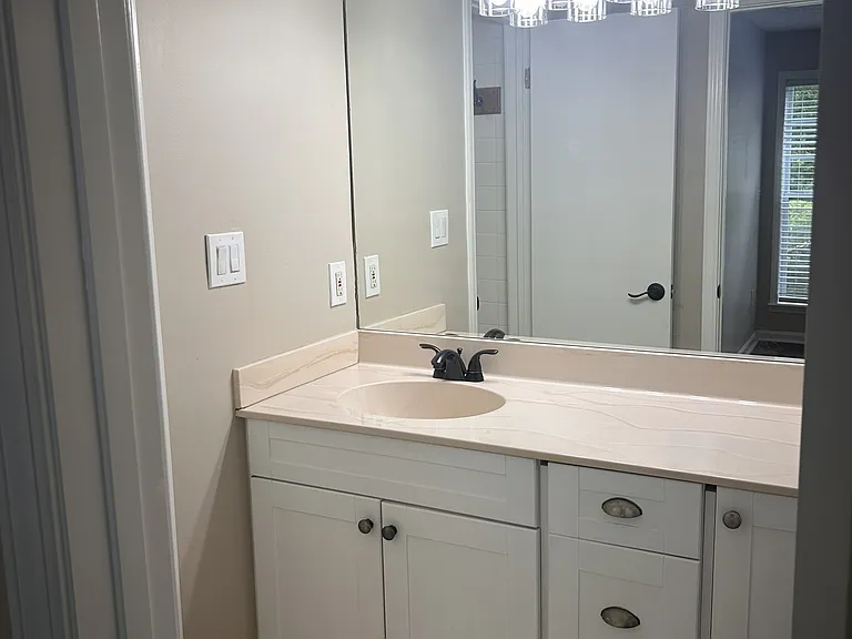 550 Creekwood Xing — Photo 34