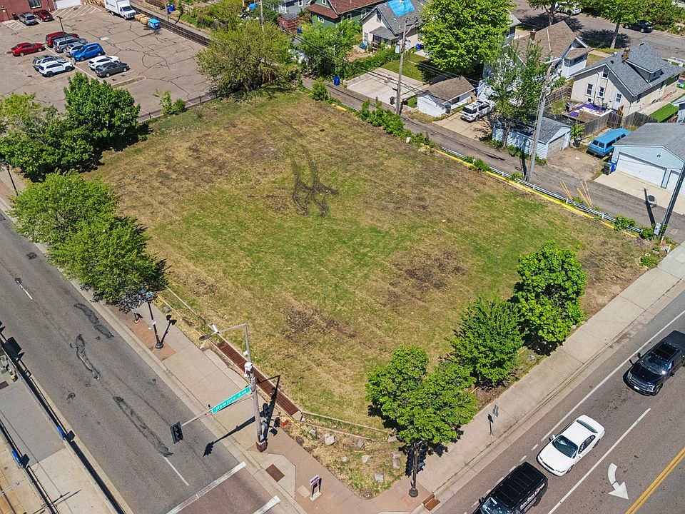 1st image of 1347 University Ave W