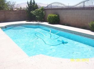 39093 Dianron Rd, Palmdale, CA 93551