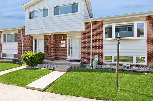 8058 W Lyons St #B Photo 1 8058 W Lyons St #B Photo 1
