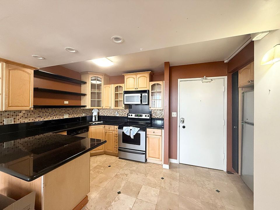 1st image of 3045 Ala Napuaa Pl APT 407