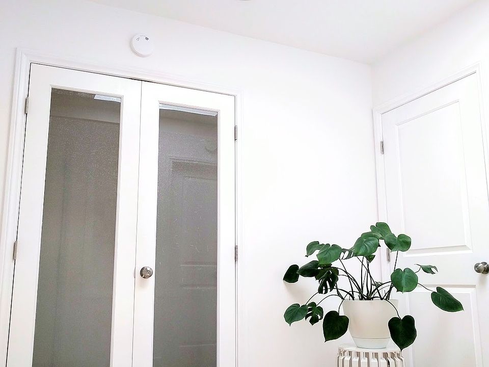 1st image of 50 N Meridith Ave
