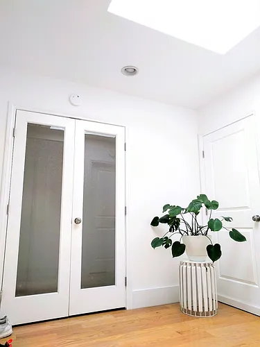 50 N Meridith Ave Photo 1